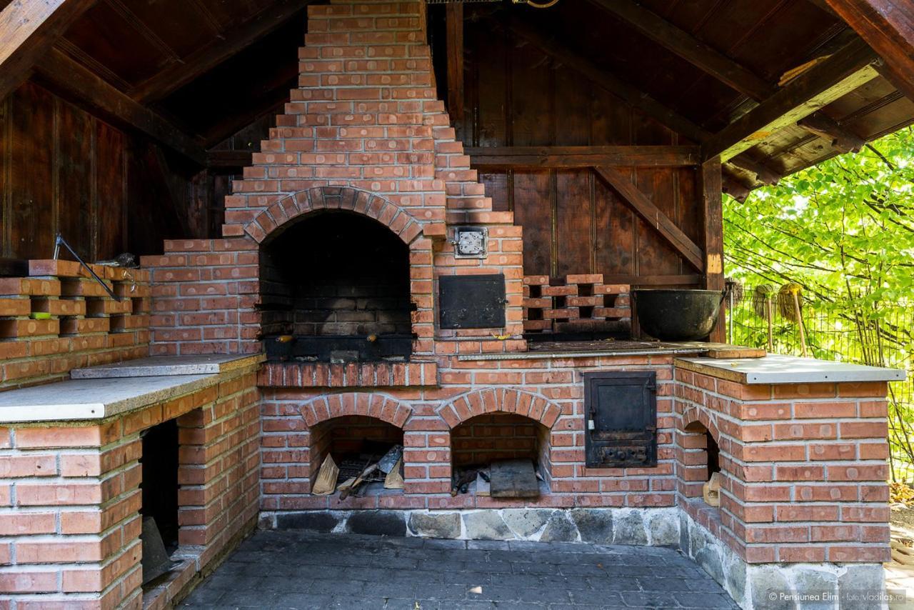 Elim Residence Manastirea Humorului Luaran gambar